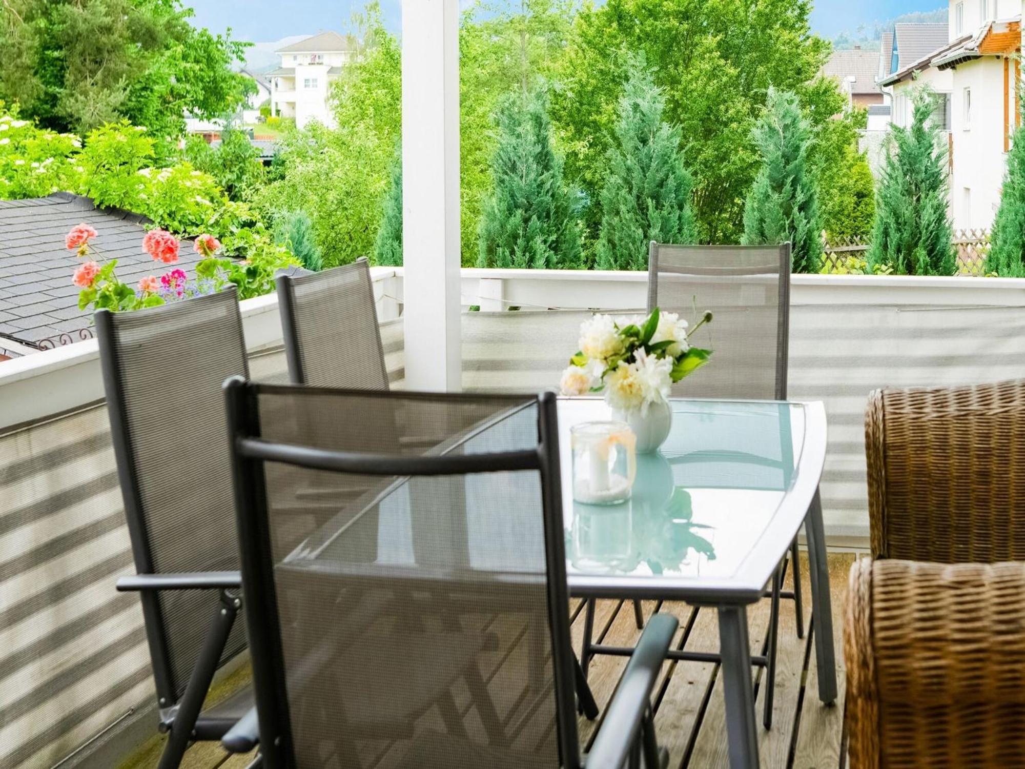 Luxurious Apartment In Medebach Near Public Pool ภายนอก รูปภาพ